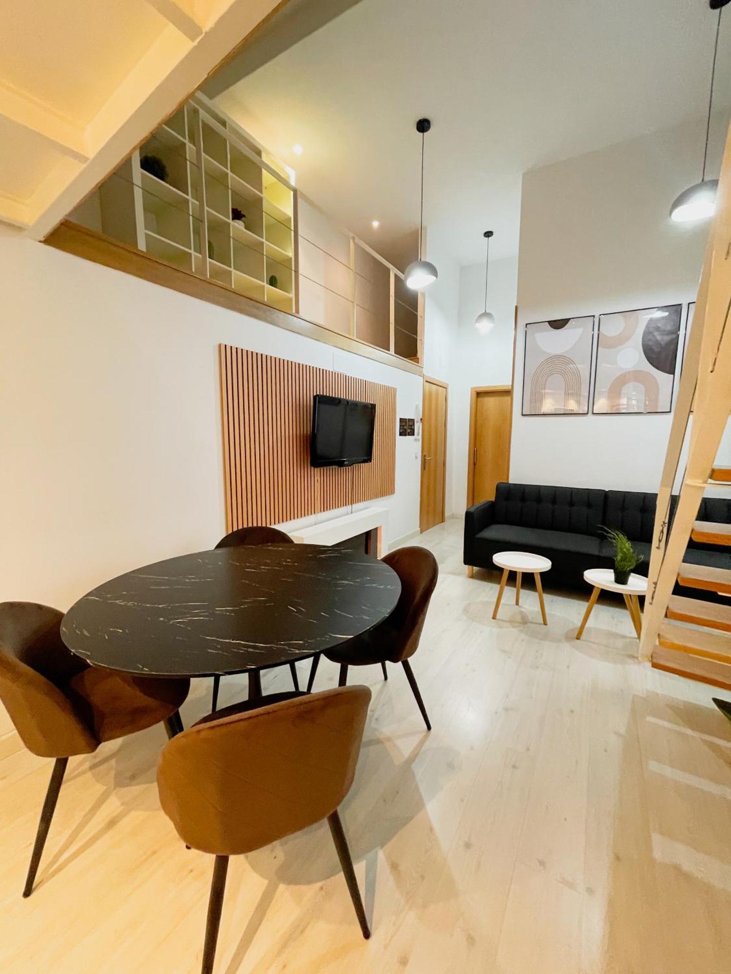 Апартаменти Carretas Duplex Interior Мадрид Екстер'єр фото