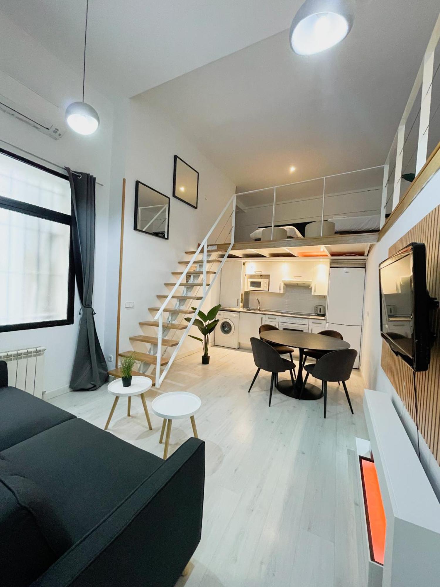 Апартаменти Carretas Duplex Interior Мадрид Екстер'єр фото